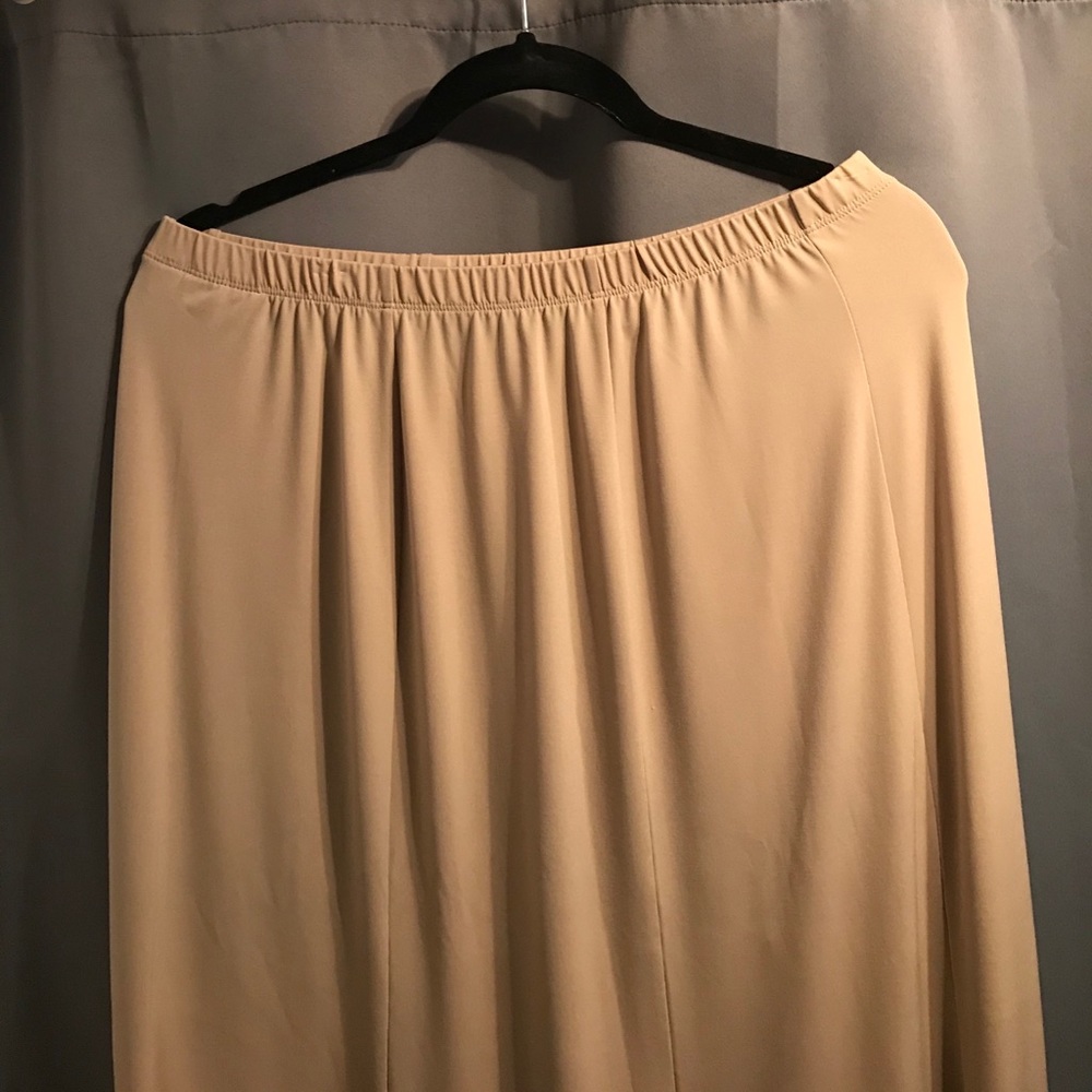 Maxi skirt